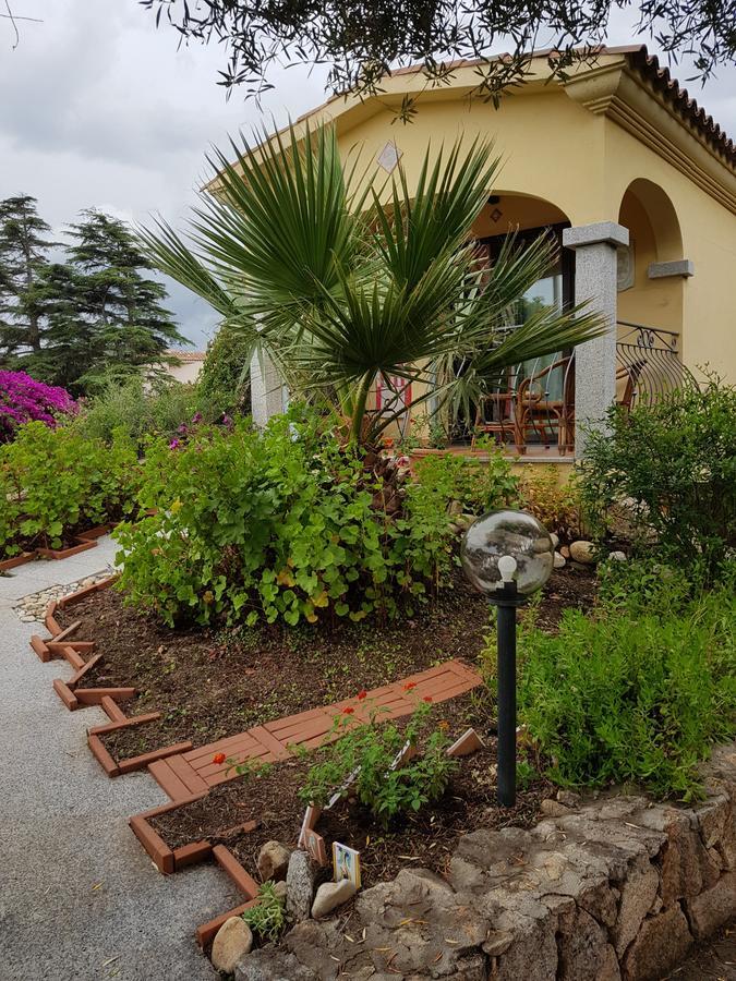 Villa Dettori 산테오도로 외부 사진